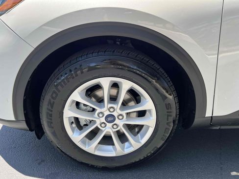 Used 2022 Ford Escape SE FWD image 74