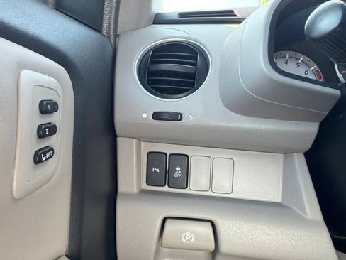 Used 2013 Honda Pilot Touring image 22