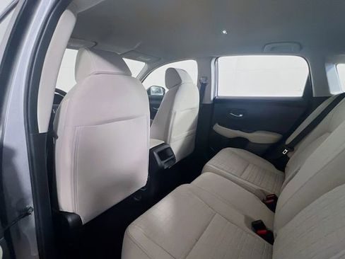 Used 2024 Honda HR-V LX image 19