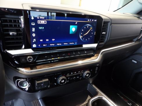 Used 2025 Chevrolet Silverado 1500 RST w/ RST All Star Premium Package AWD/4WD image 14