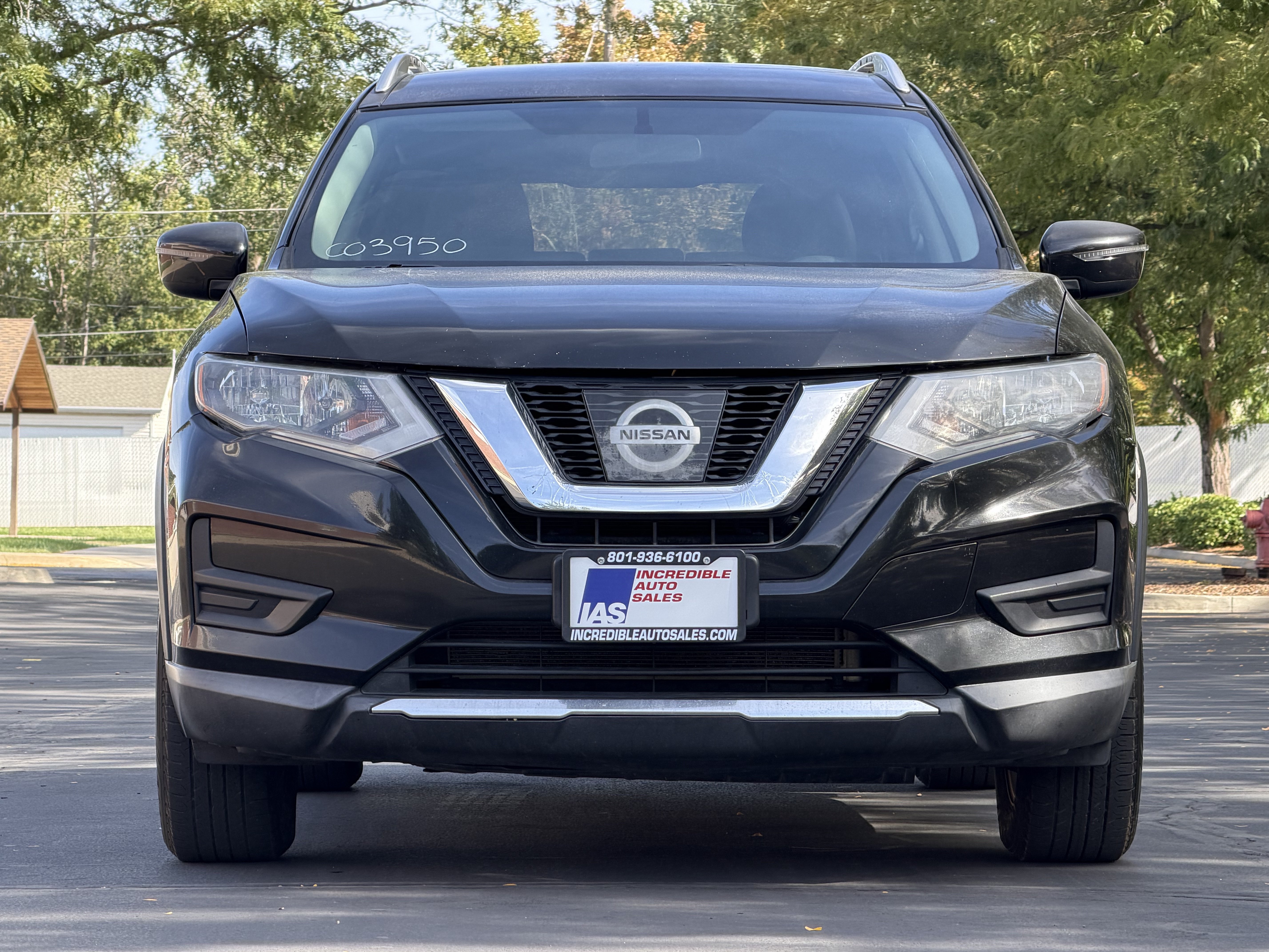 Used 2017 Nissan Rogue SV AWD/4WD image 9