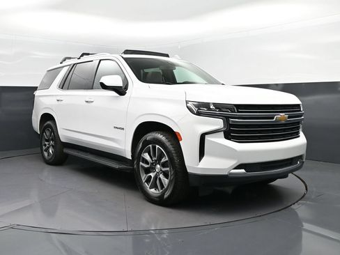 Used 2021 Chevrolet Tahoe LT w/ Rear Media and Nav Package RWD image 9