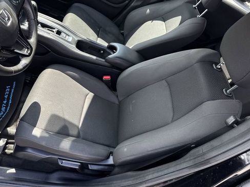 Used 2022 Honda HR-V Sport image 17