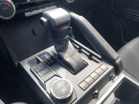 Used 2024 Toyota Tacoma TRD Sport image 27