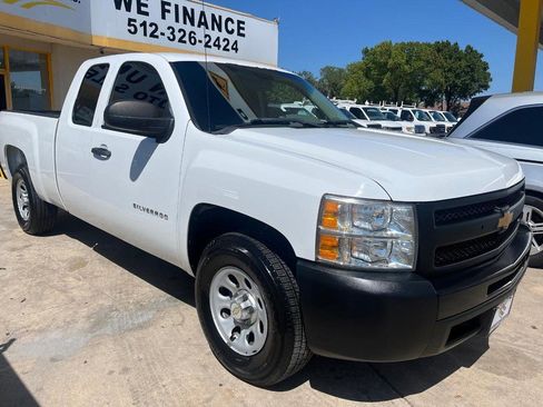 Used 2013 Chevrolet Silverado 1500 W/T RWD image 3
