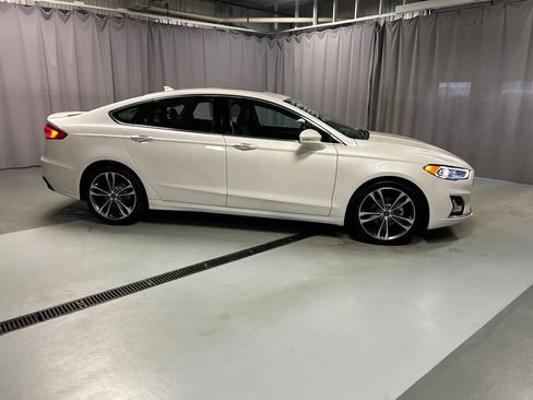 Used 2020 Ford Fusion Titanium image 8