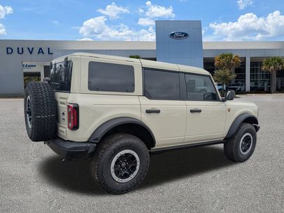 New 2025 Ford Bronco Badlands w/ Sasquatch Package