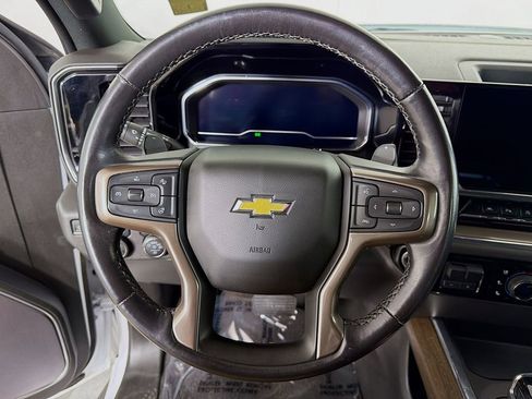 Used 2022 Chevrolet Silverado 1500 High Country w/ Z71 Off-Road Package AWD/4WD image 13