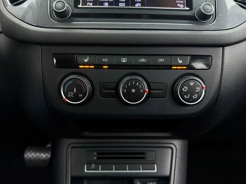 Used 2017 Volkswagen Tiguan Wolfsburg Edition FWD image 21