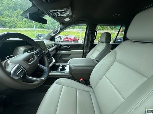 Used 2026 GMC Yukon Elevation AWD/4WD image 8