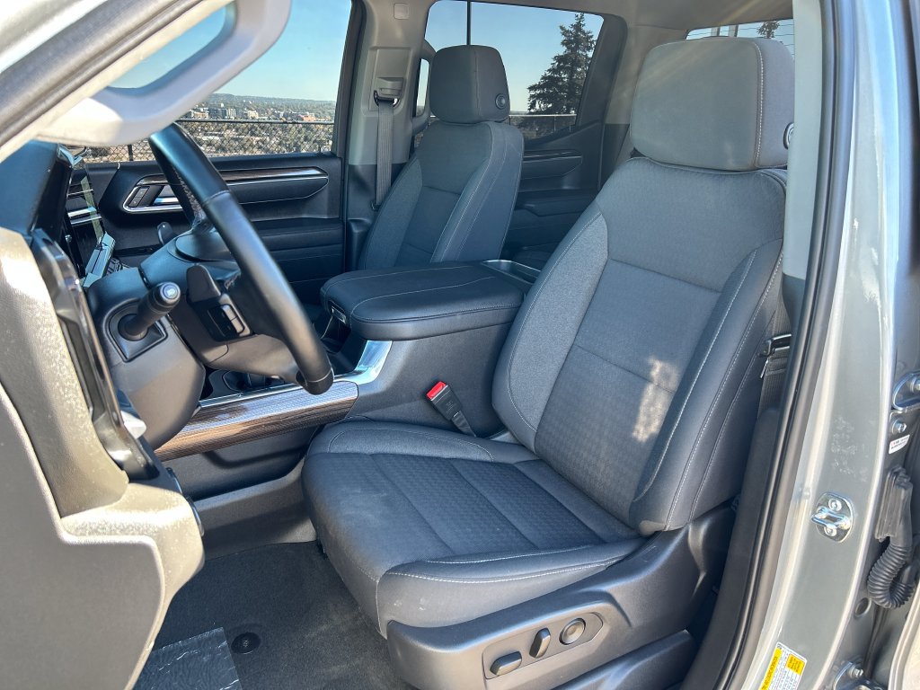 Used 2025 Chevrolet Silverado 1500 LT Trail Boss w/ Protection Package AWD/4WD image 16