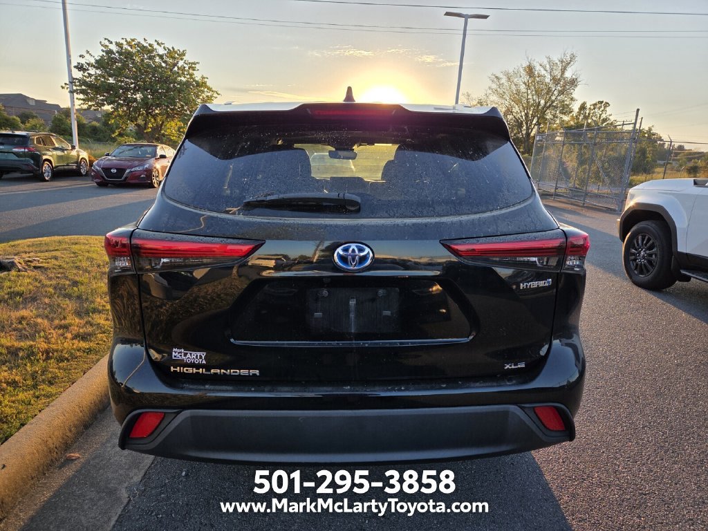 Used 2022 Toyota Highlander XLE FWD image 5