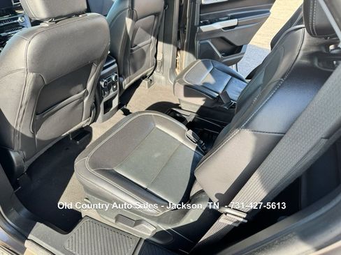 Used 2021 Ford Explorer Limited w/ Equipment Group 301A image 24