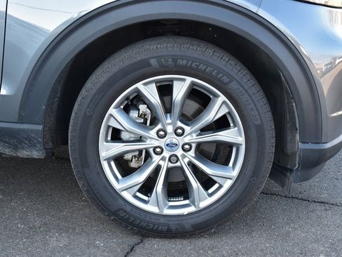 Used 2023 Ford Explorer Limited w/ Equipment Group 301A image 4