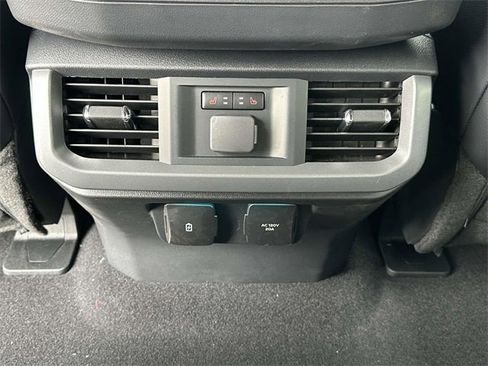 New 2025 Ford F150 Lariat w/ Equipment Group 502A High image 13