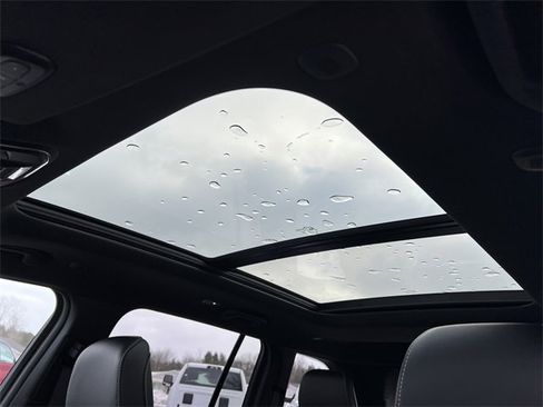 New 2025 Jeep Grand Cherokee Limited w/ Trailer Tow Package image 5