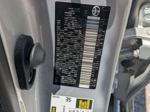 Used 2024 Toyota Corolla LE FWD image 36