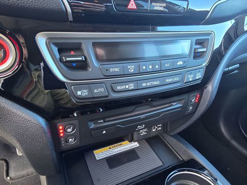 Used 2020 Honda Pilot Elite image 20