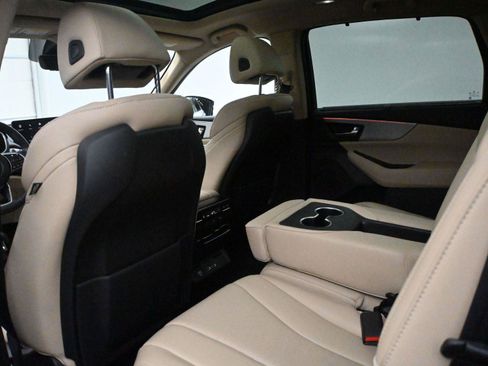 Certified 2024 Acura MDX SH-AWD w/ Technology Package image 11