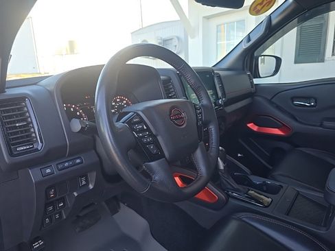 Used 2023 Nissan Frontier PRO-4X w/ Pro-4X Premium Package image 15
