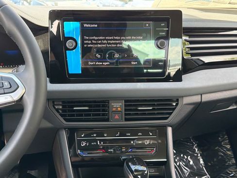 New 2026 Volkswagen Jetta SE FWD image 15
