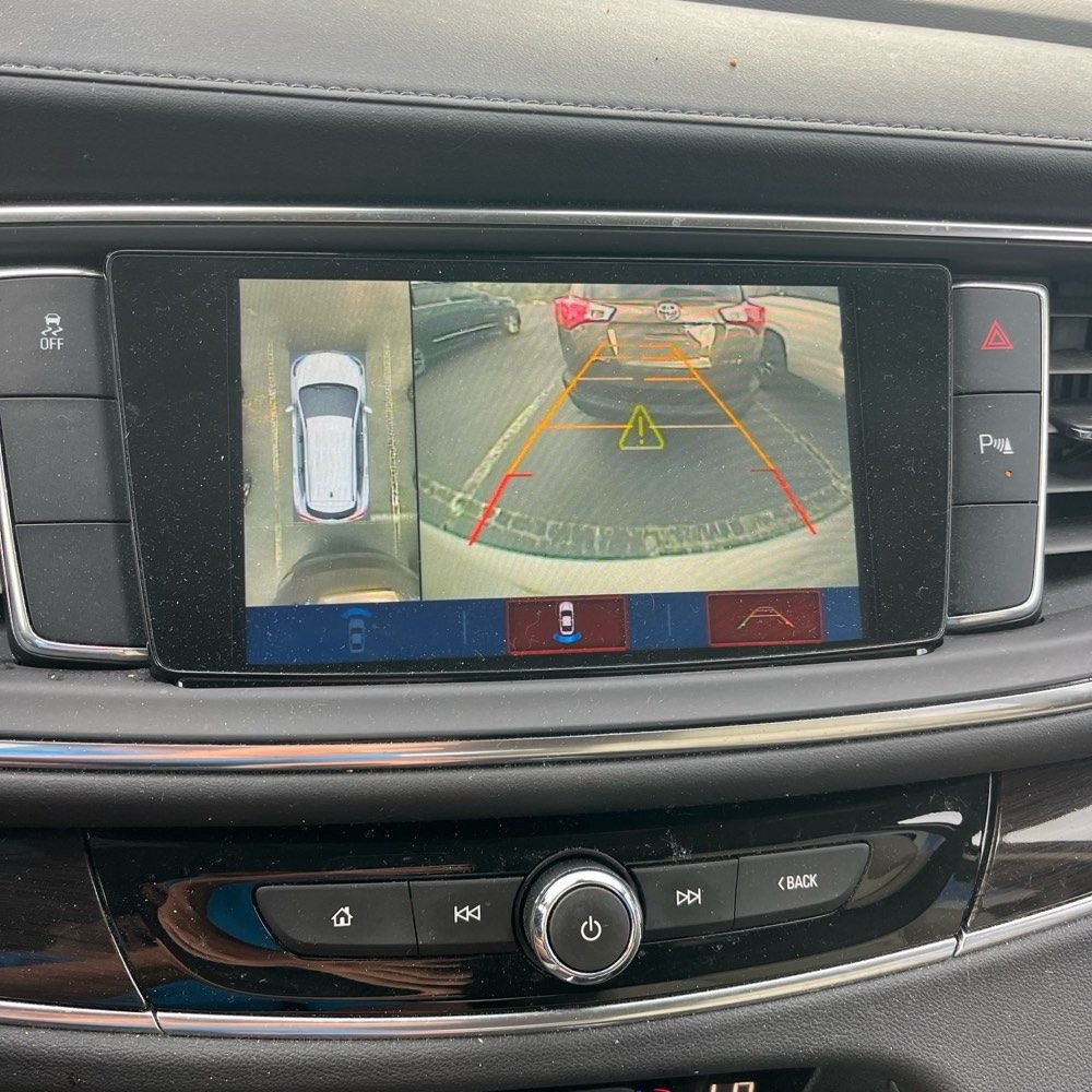 Used 2019 Buick Enclave Essence FWD image 10