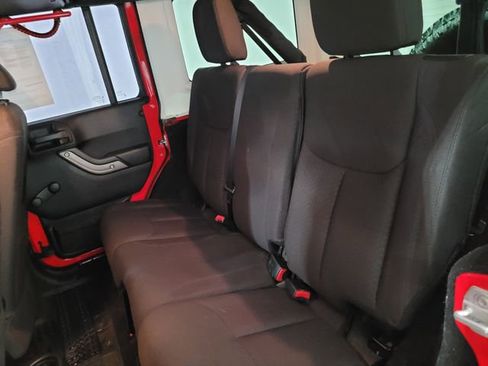 Used 2015 Jeep Wrangler Unlimited Sport image 38