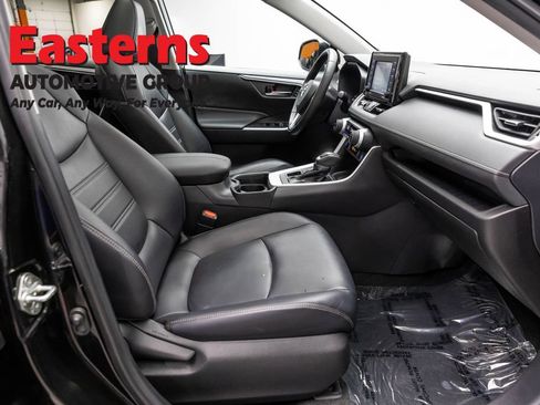 Used 2020 Toyota RAV4 XLE Premium AWD/4WD image 27