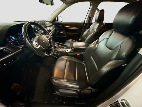 Used 2020 Kia Telluride LX image 20