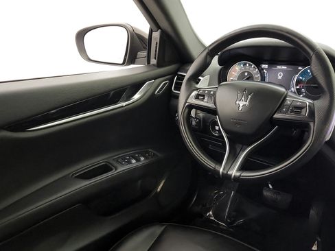 Used 2023 Maserati Ghibli Modena RWD image 22