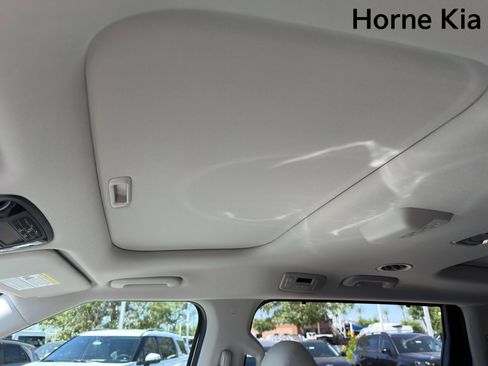 New 2026 Kia Carnival SX Prestige FWD image 20