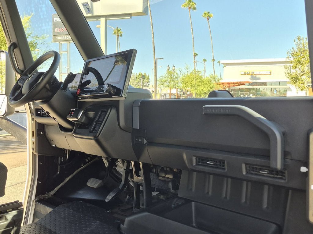 Used 2023 Chevrolet Brightdrop 600 w/ Active Safety Package 2 AWD/4WD image 31