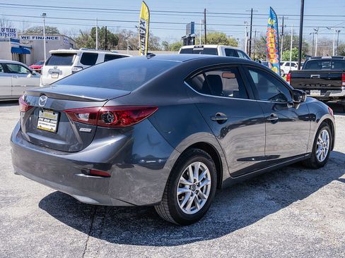 Used 2016 MAZDA MAZDA3 i Touring w/ Popular Equipment Package image 5