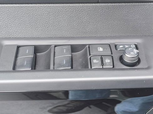 Used 2024 Toyota Tundra Limited AWD/4WD image 24