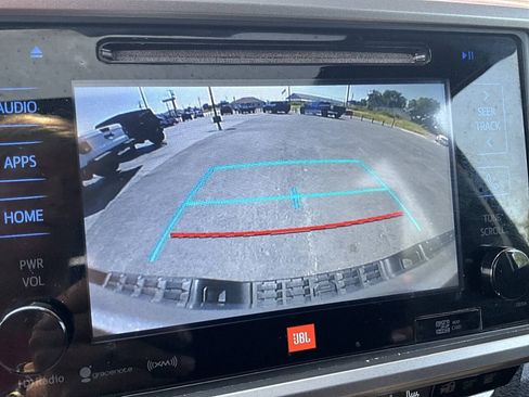 Used 2017 Toyota Tacoma Limited w/ Tow Package AWD/4WD image 12