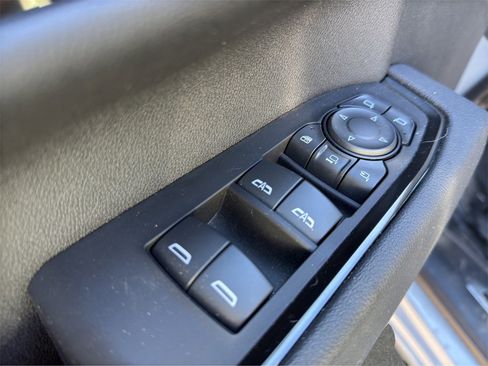 Used 2025 GMC Sierra 2500 AT4 w/ AT4 Premium Plus Package image 11