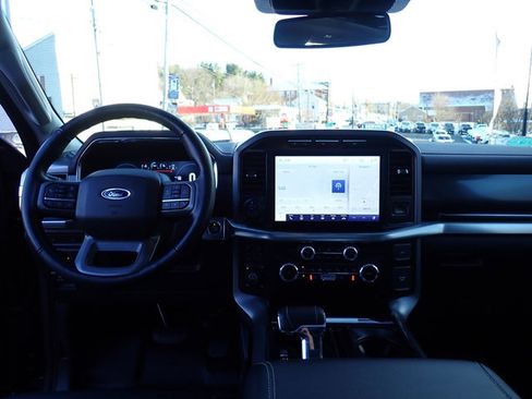 Certified 2022 Ford F150 Lariat w/ Equipment Group 502A High image 16