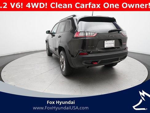 Used 2019 Jeep Cherokee Trailhawk w/ Cold Weather Group image 32