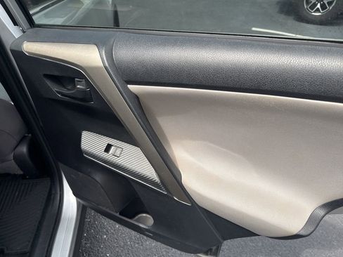 Used 2015 Toyota RAV4 LE image 16