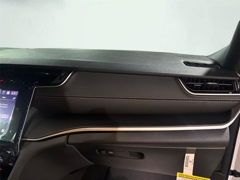 New 2025 Jeep Grand Cherokee L Laredo w/ Luxury Tech Group I image 16