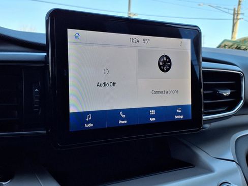 Used 2024 Ford Explorer XLT w/ Equipment Group 202A image 12