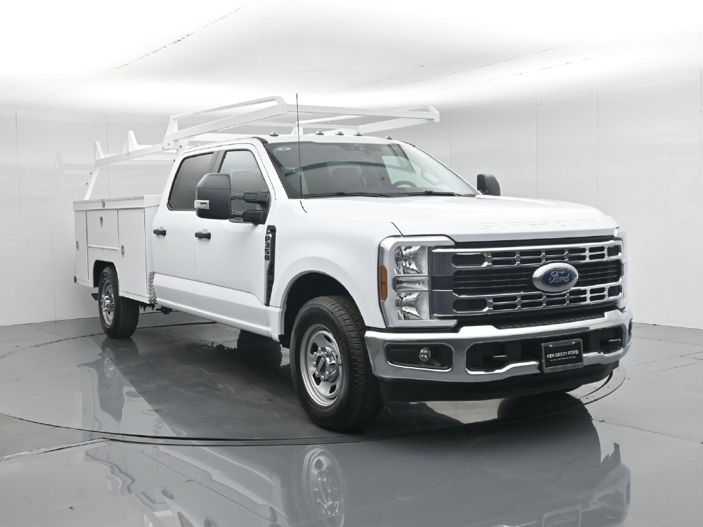 New 2026 Ford F350 XL w/ XL Chrome Package RWD 360° Tour