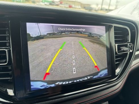 Used 2024 Dodge Durango GT image 15