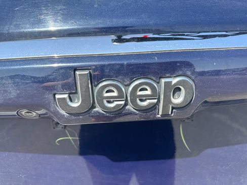 Used 2017 Jeep Patriot High Altitude AWD/4WD image 32
