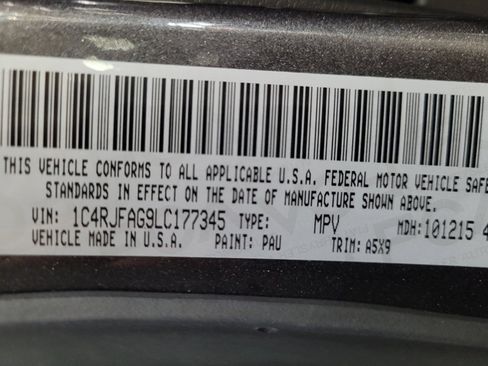Used 2020 Jeep Grand Cherokee Laredo AWD/4WD image 33