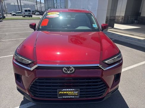 Certified 2026 Toyota Grand Highlander XLE FWD image 4