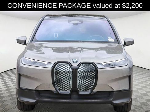 Used 2025 BMW iX xDrive50 w/ Convenience Package AWD/4WD image 2