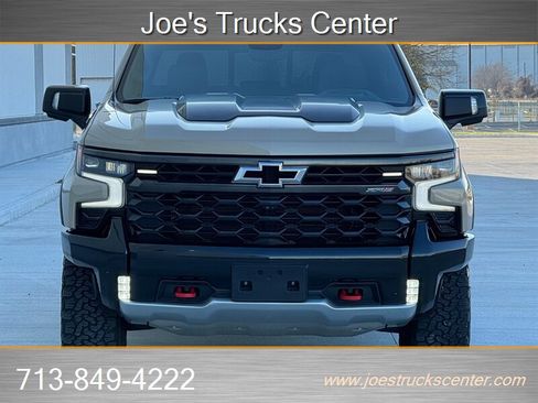 Used 2023 Chevrolet Silverado 1500 ZR2 image 12