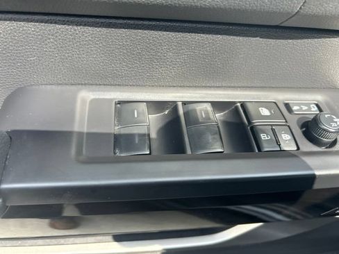 Used 2023 Toyota Sequoia Limited RWD image 28