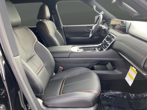 New 2025 Nissan Armada SL w/ Captain's Chari Seat Package image 34